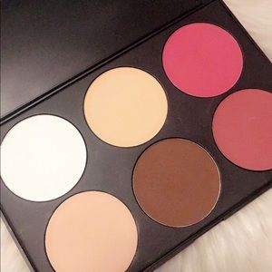 (Sold) BH Cosmetics Contour and Blush Palette